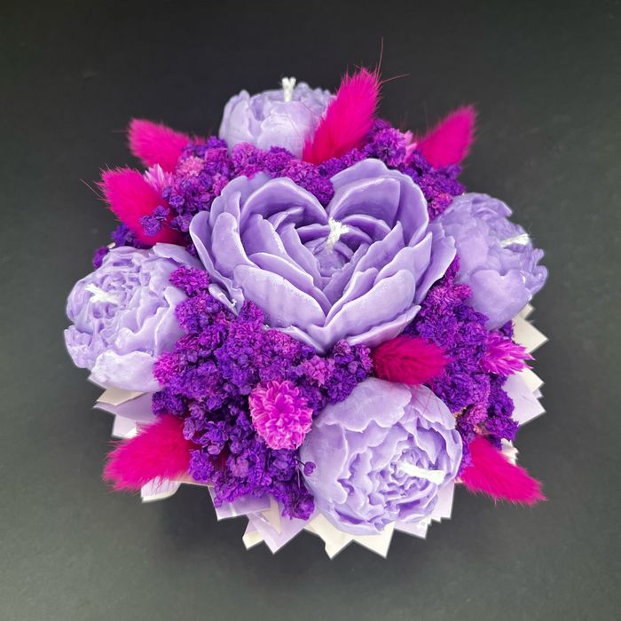 Aranjamente florale handmade cu lumanari din ceara de soia