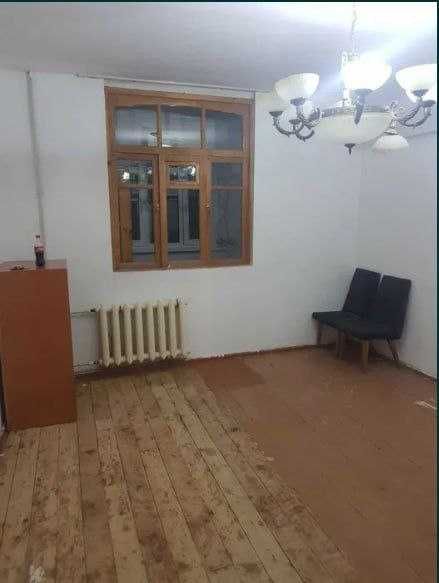 Продается квартира Центр  Ц4 1/3/9  42м2