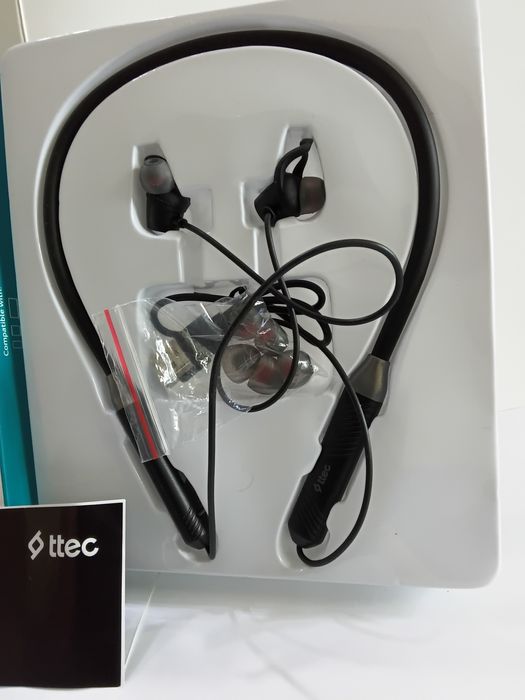 Продавам Блутут безжични слушалки ttec за телефон