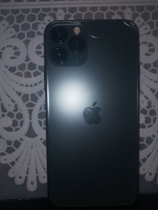 iphone 11 pro.