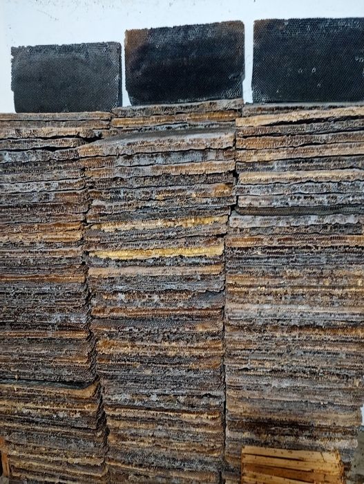 Vând rame scoase din uz