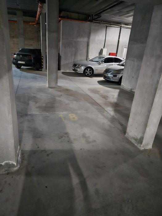 Паркоместа поднаем