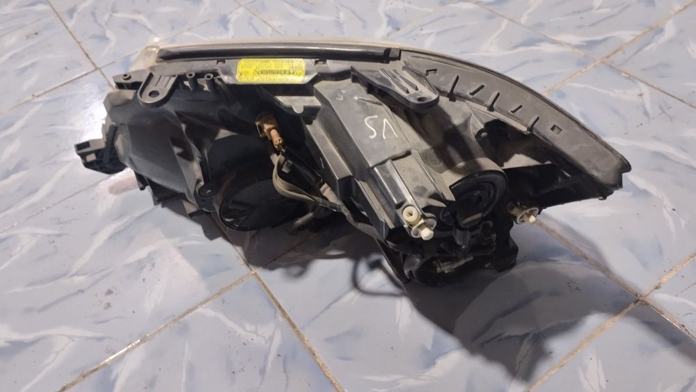 Фара Тойота альфард