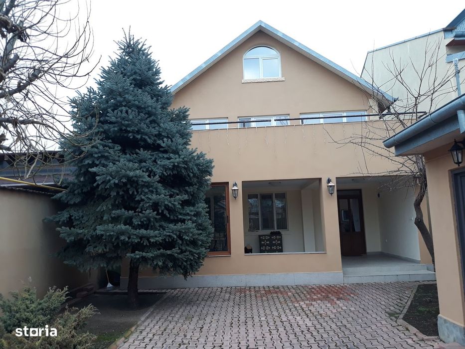 Casă de vânzare zona centrală