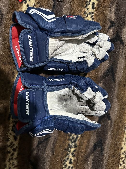 Продам хоккейную форму