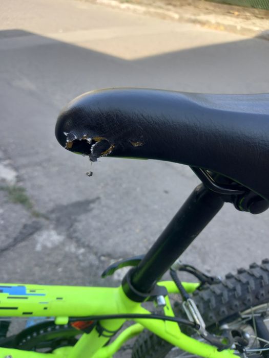 Продавам запазено детско колело