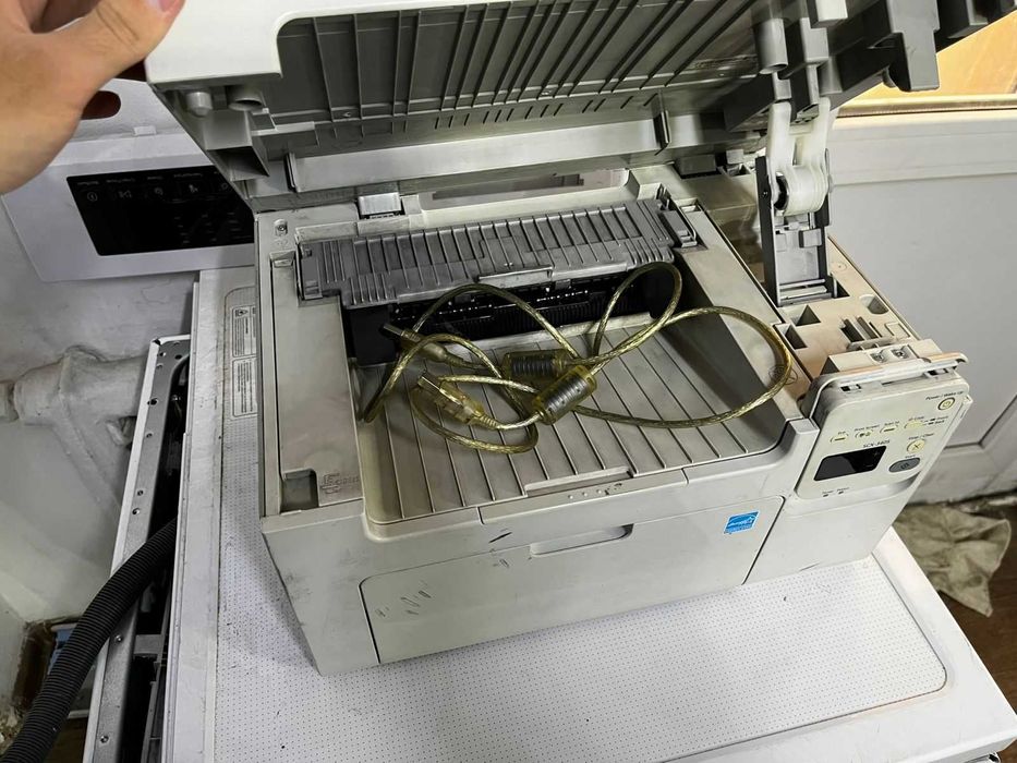 Принтер Samsung МФУ Лазерный