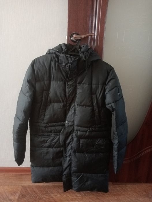 Продам зимние куртки мужскую
