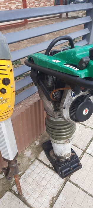 Бензинов Къртач Wacker Neuson bh65 и Тръмбовка