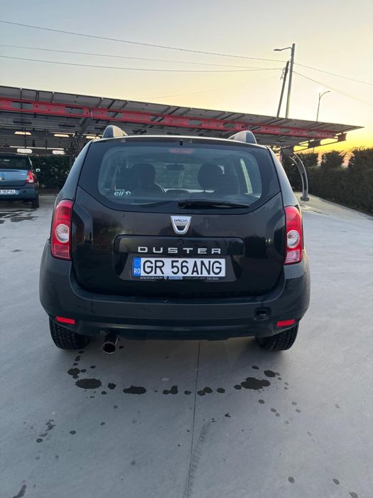 Dacia Duster 4x2 An 2011 motor 1.6 benzina ,160.000km reali . 3500£