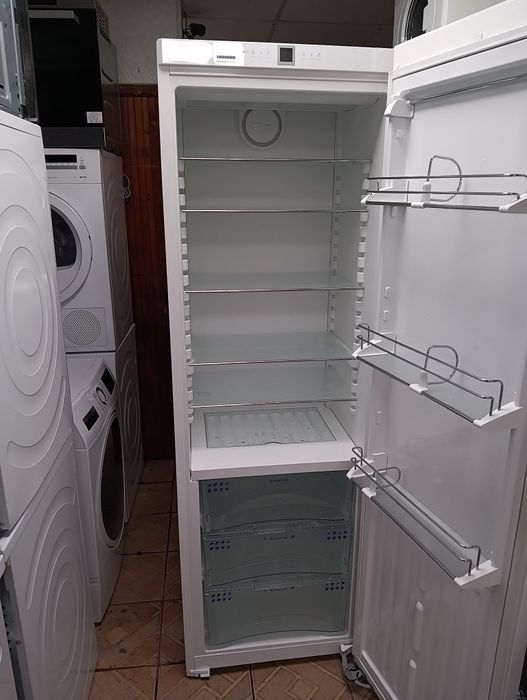 Голям хладилник, охладител Liebherr А+++  с 2 години гаранция!