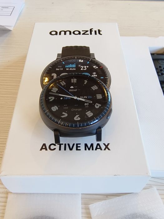 Amazfit Active Max – отлично състояние + аксесоари