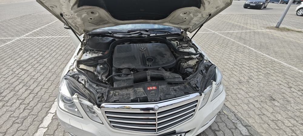 Mercedes-Benz E 250