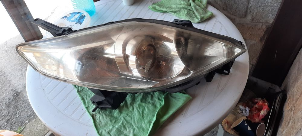 Фар десен мазда 5