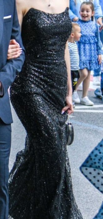 Бална черна рокля