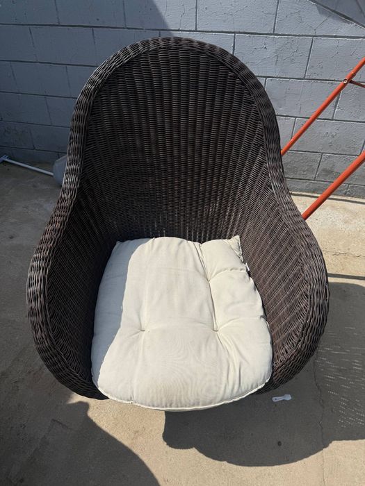 Ko'cha uchun yoki hovli kirishiga zor mebel