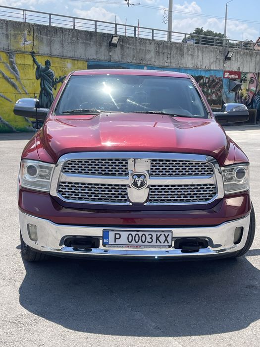 Dodge RAM 1500  5.7 HEMI Laramie
