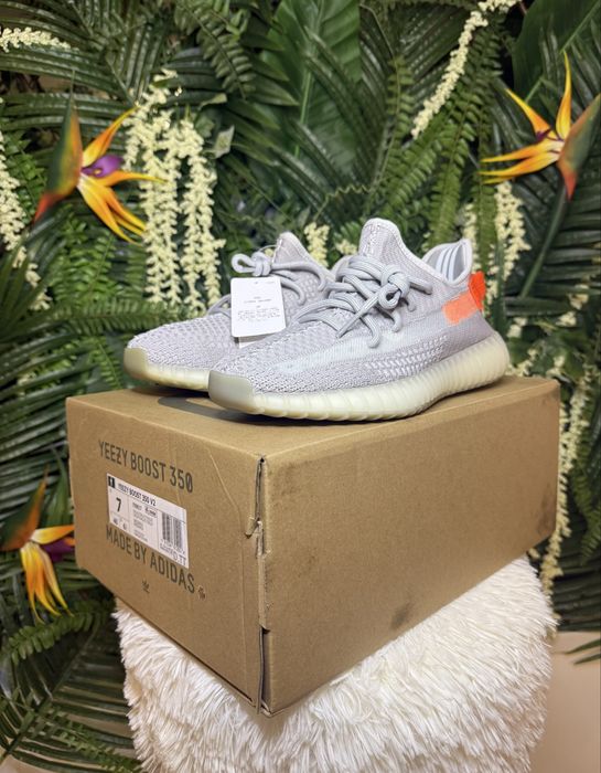 Adidas Yeezy Boost 350 Tail Light