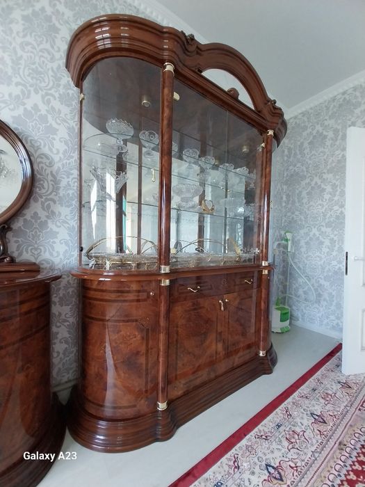 Продается Стенки  для гостиной