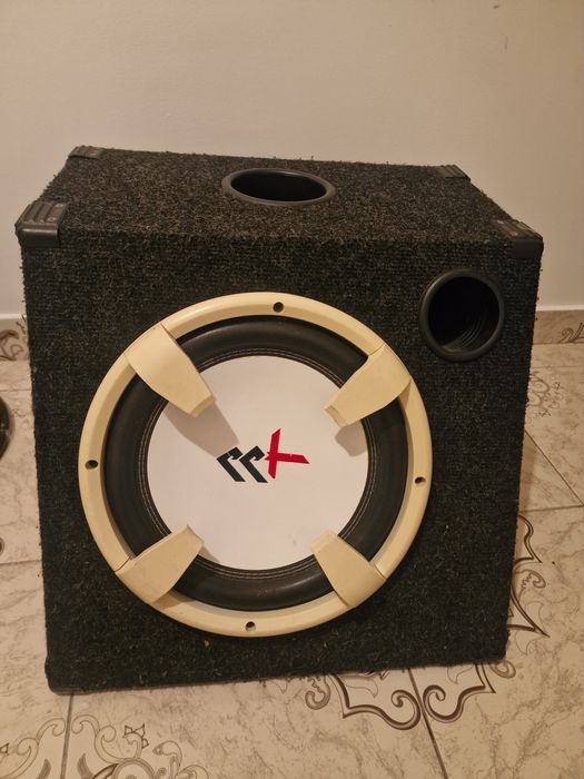 Subwoofer pentru masina