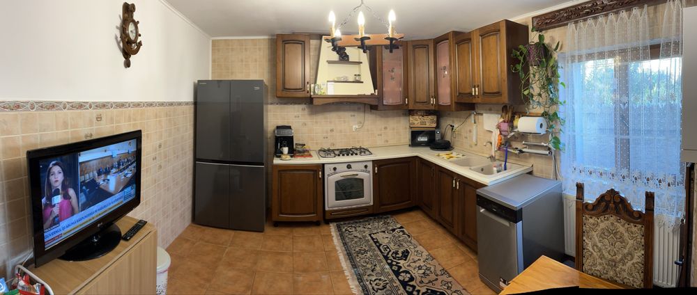 Vila P+E+M de vanzare in Bacau