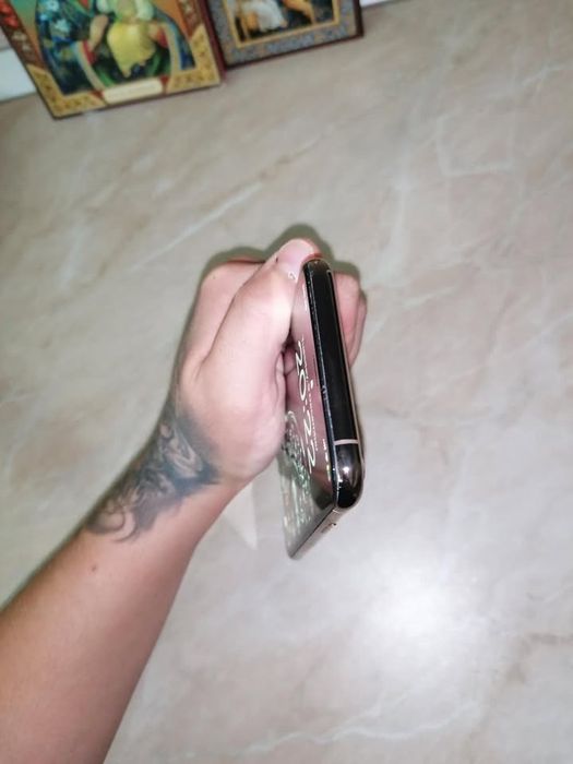 IPhone XS ca nou fara semne externe si interne!Liber de orice!DE 256!