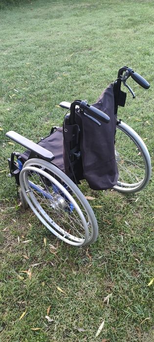 Scaun rulant Breezy pentru copii cu dizabilități