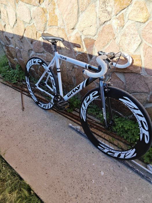 Fixed gear Gray team