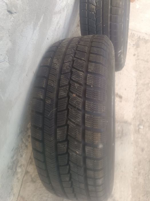 Зимние шины 205/55/16