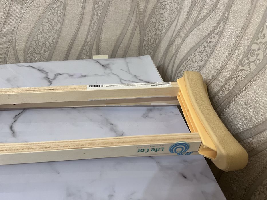 Продам костыли новые