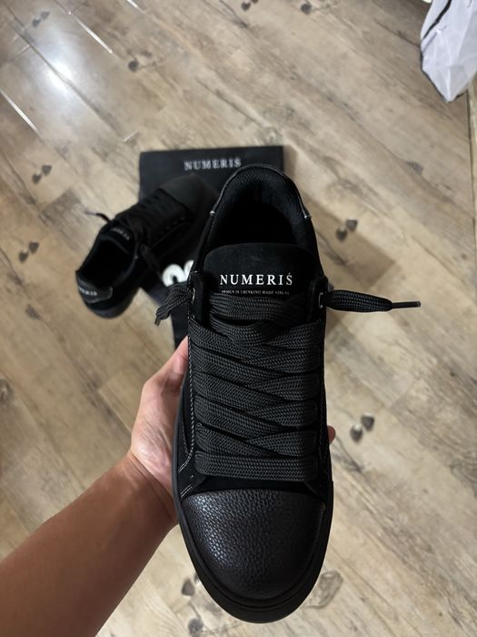Numeriś Full Black