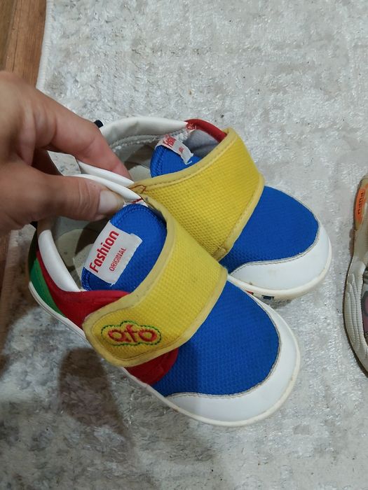 Продам сандали кросы макасины