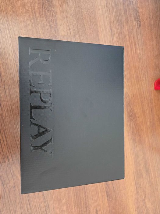 Нови дамски маратонки Replay