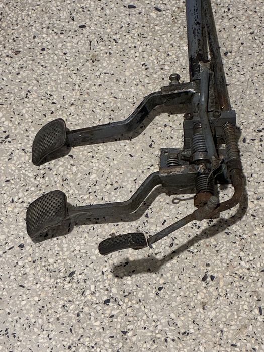 Учебни педали за Пежо / Ситроен