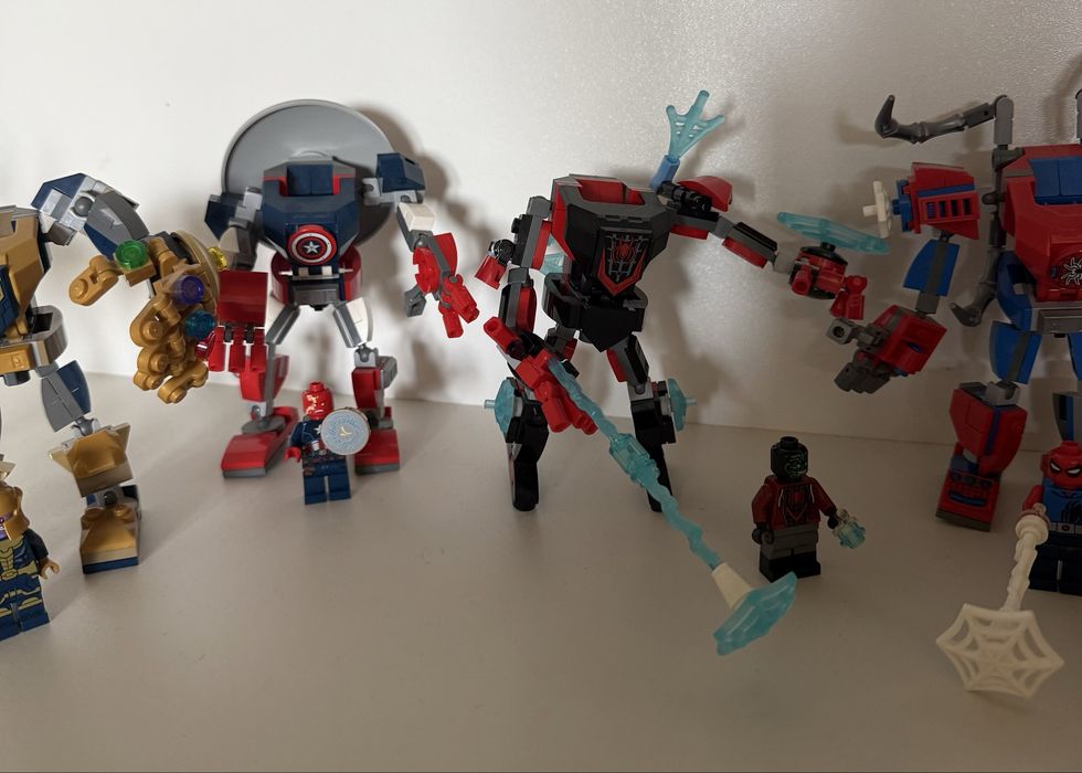 Vand 7 legouri Marvel