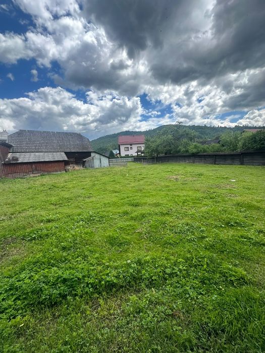 De vanzare-Proprietate excepțională in inima comunei Vama, jud. Suceava