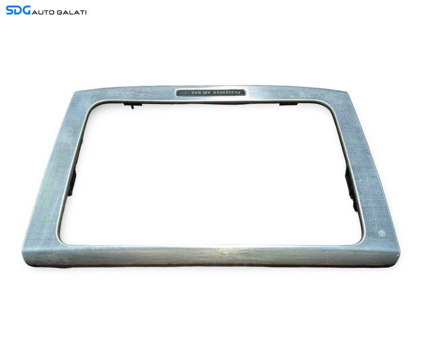 Rama Grila Ornament Trim Navigatie Radio CD Player Volkswagen Passat B6 2005 - 2010 Cod 3C0858069P [LR4796]