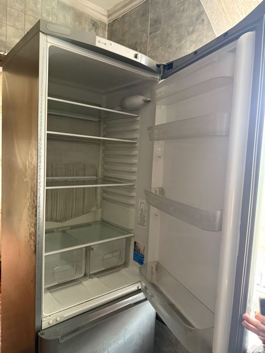 Холодильник indesit