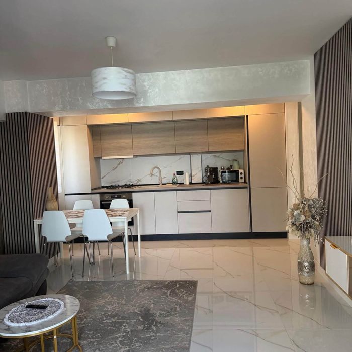 Apartament de inchiriat!