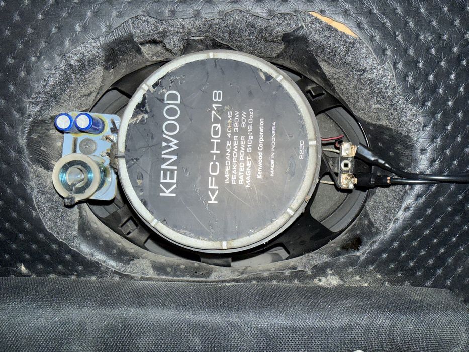 Комплект для Матиза колонки и усилитель