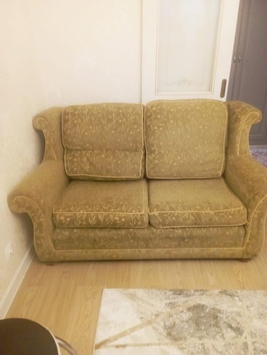 Продам срочно диван