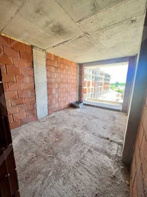 Продава се Двустаен апартамент в Пловдив, Южен - 79 кв.м за 849 €/кв.м - Снимка #2