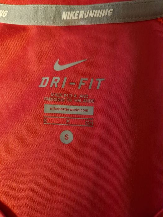 Спортна тениска Nike