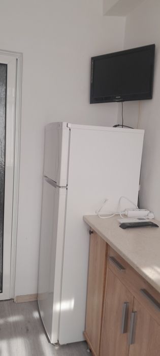 Închiriez garsoniera