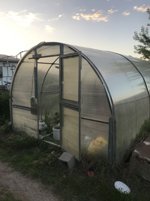 Теплица.для дома,дачи