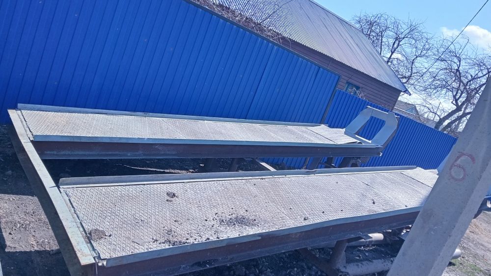 Продам эстакаду .