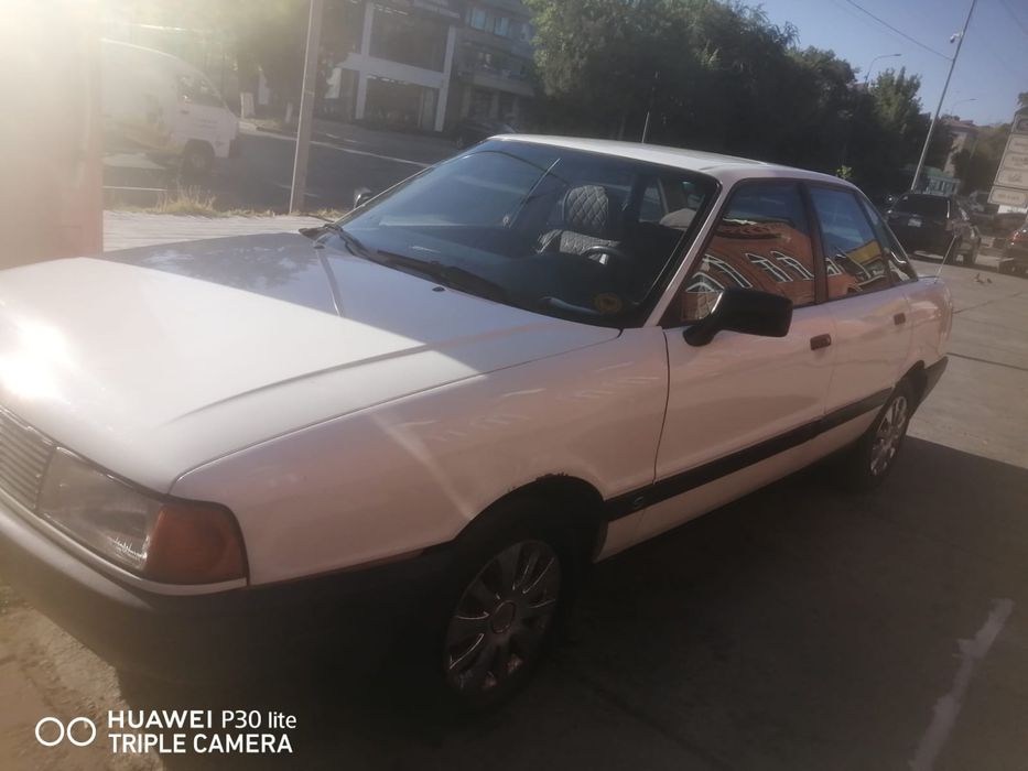 Продаю Ауди 80 2млн