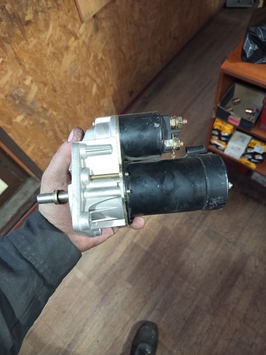 Стартер на Ауди б3 АКПП