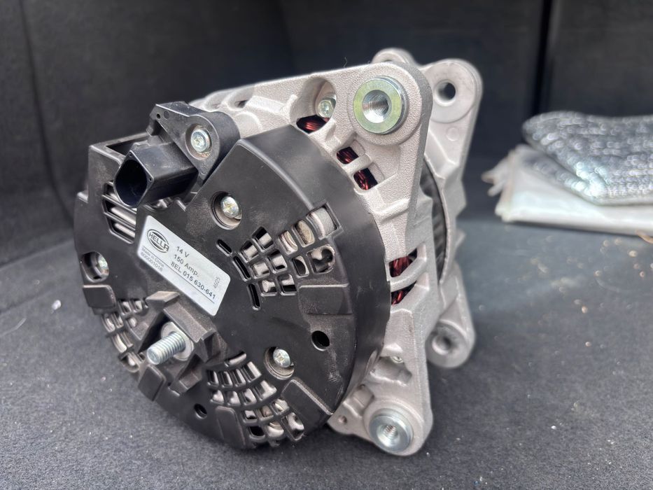 Alternator Audi A4 B8
