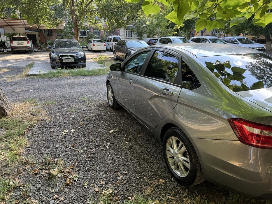 LADA Vesta 1.8 AMT Luxe Multimedia | 2019